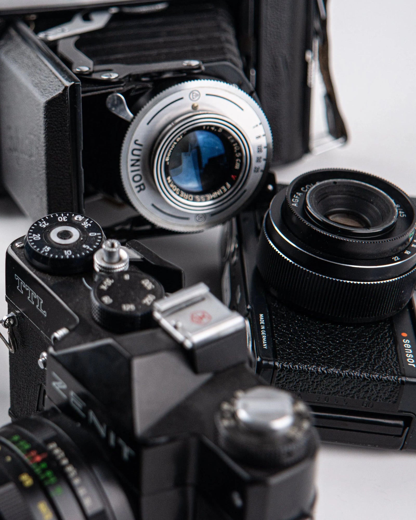 35mm film cameras for beginners at Berlin Photo Studio