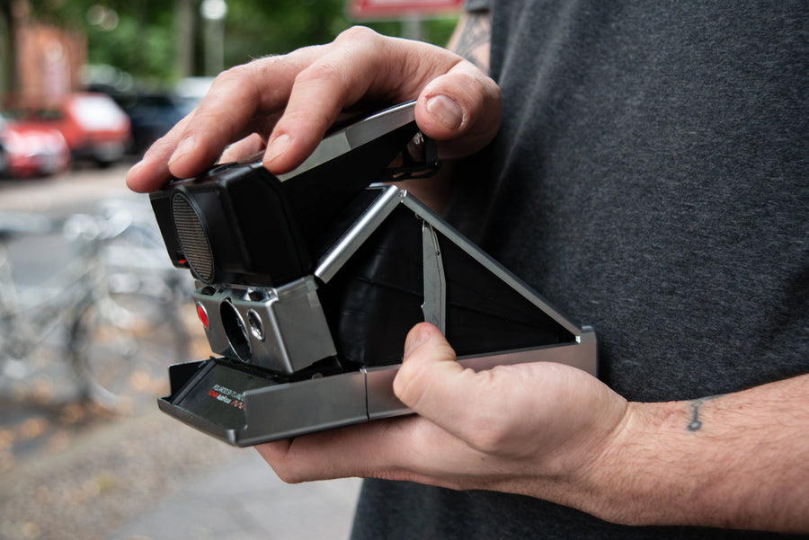 Complete Guide to the Polaroid SX-70 – Berlin Photo Studio