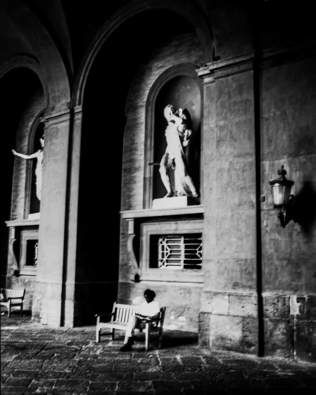 Black & White Film Development – Timeless Monochrome Precision - Photo Studio Berlin