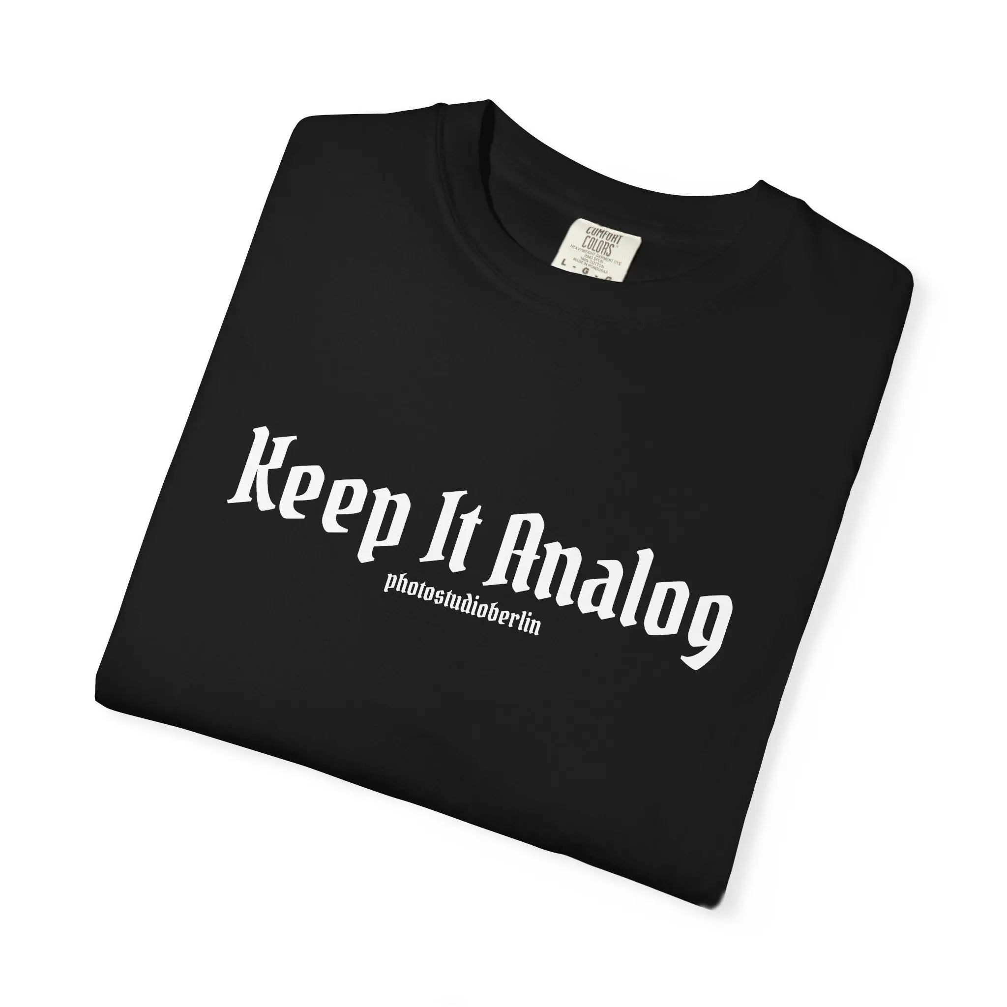 Keep It Analog T-Shirt — Vintage Retro Graphic Tee - Photo Studio Berlin