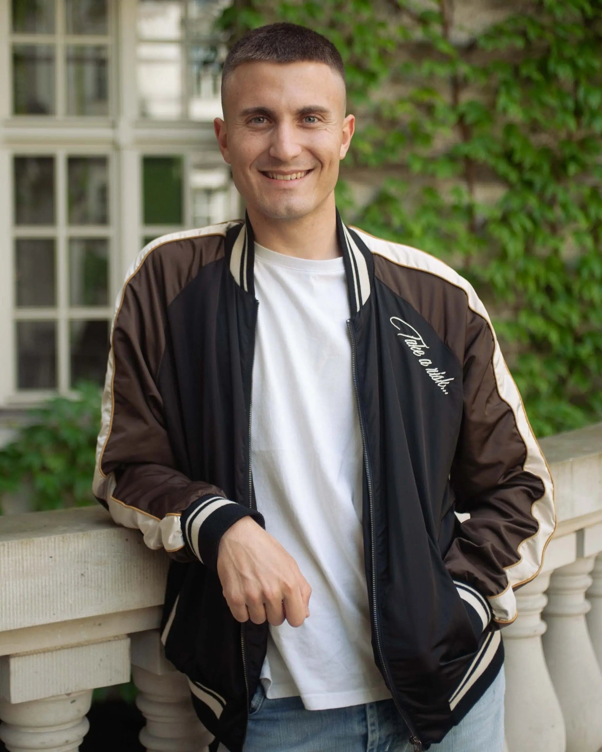 Outdoor Photoshoot – Natural & Authentic Portraits in Berlin Photo Studio Berlin