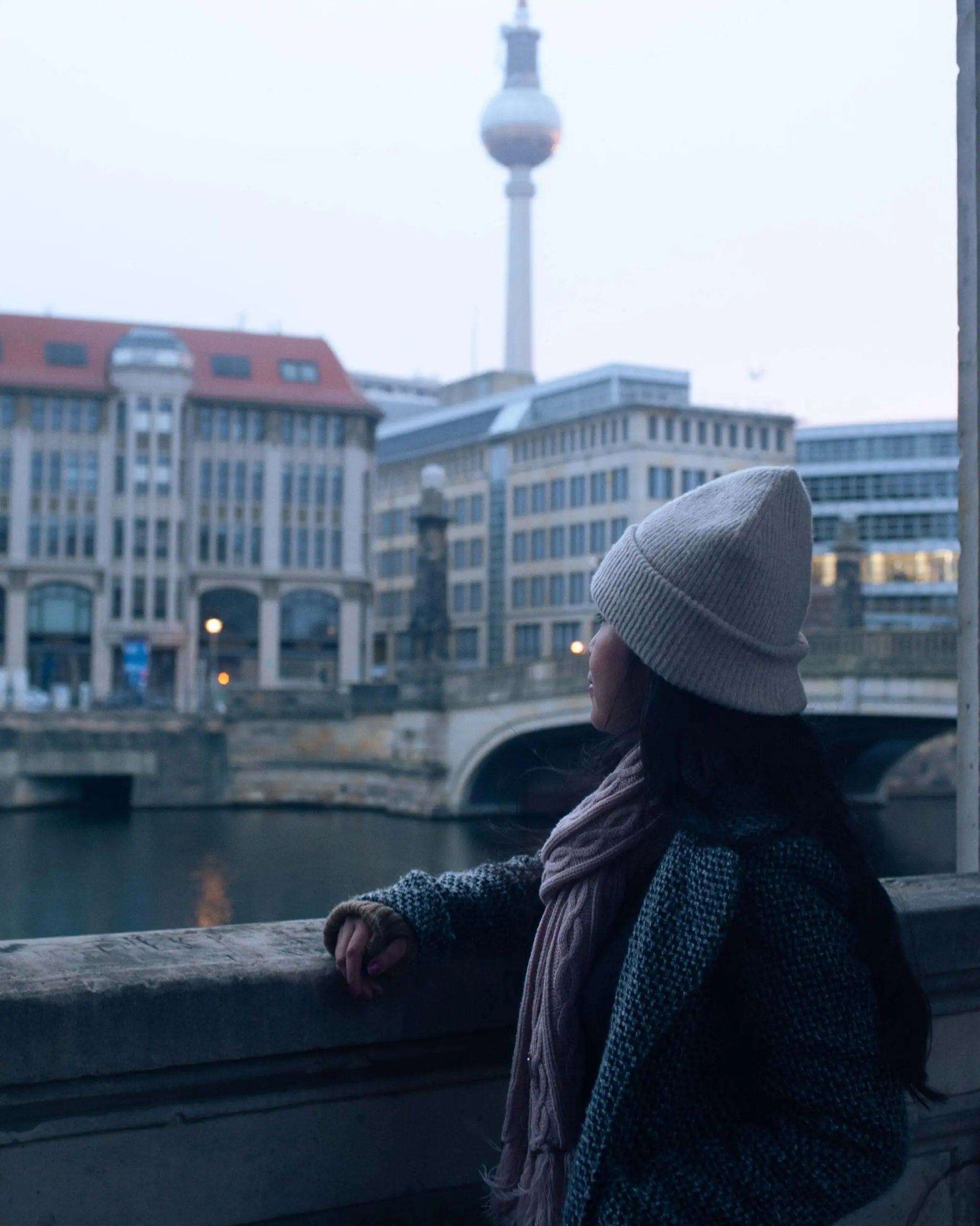 Outdoor Photoshoot – Natural & Authentic Portraits in Berlin Photo Studio Berlin