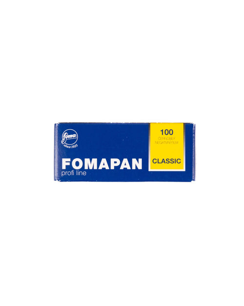BW / Fomapan 100 - 120 Medium Format Photo Studio Berlin
