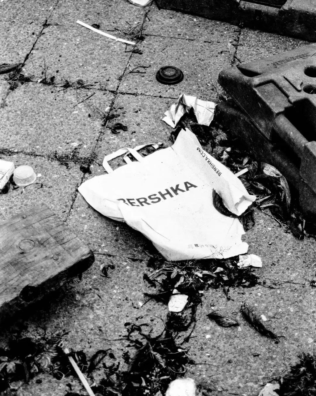 Black & White Film Development – Timeless Monochrome Precision - Photo Studio Berlin