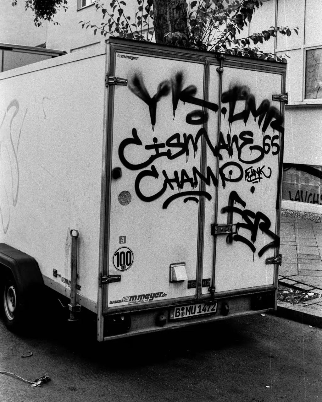 Black & White Film Development – Timeless Monochrome Precision - Photo Studio Berlin